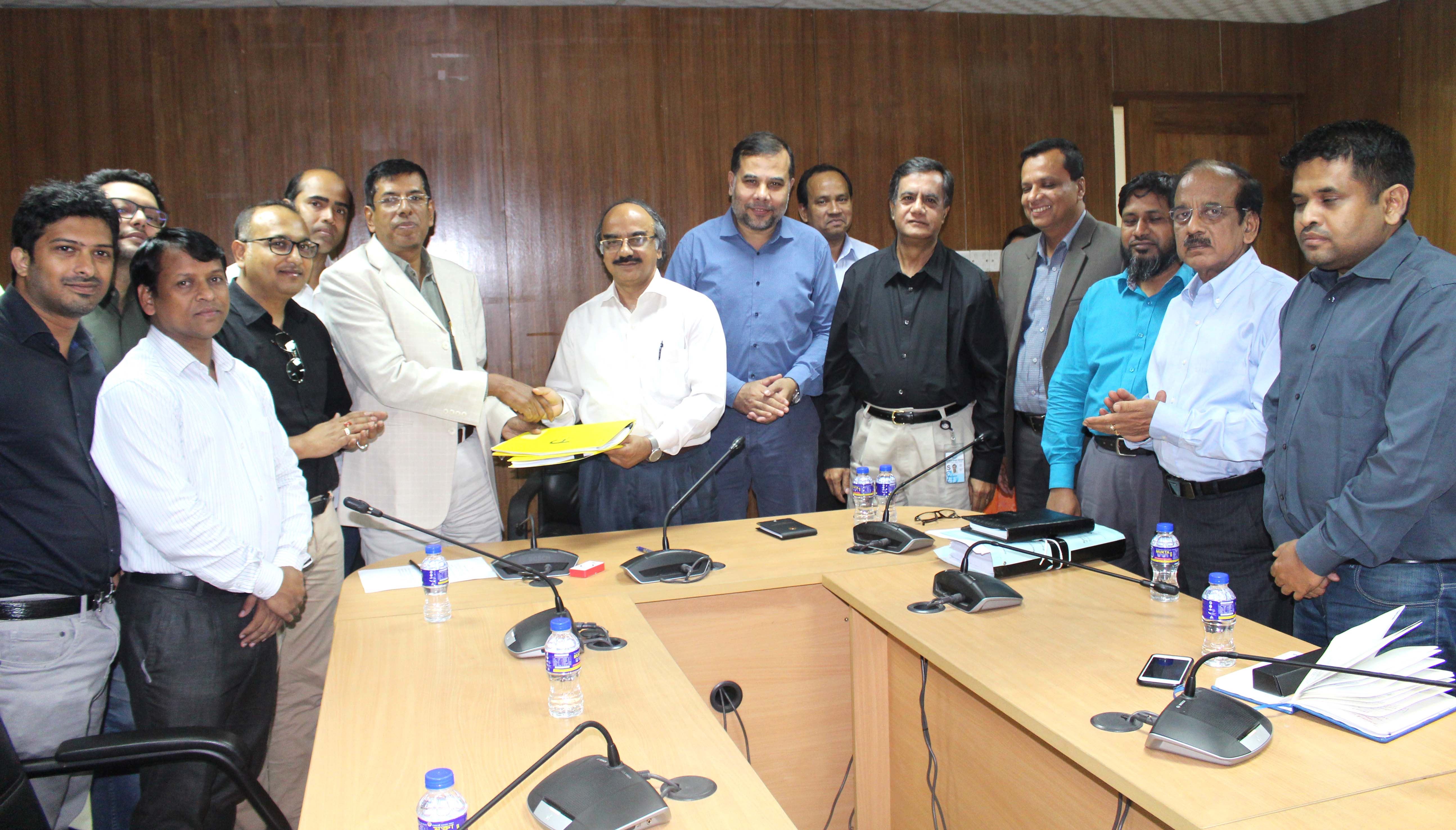Contract signing between CPTU and Dnet-Contract signing between CPTU and Dnet